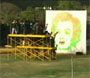 Paintball art, ils font un portrait de Marilyn Monroe au pistolet a bille :o