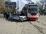 Police fail : une voiture de police se prend un tramway de plein fouet