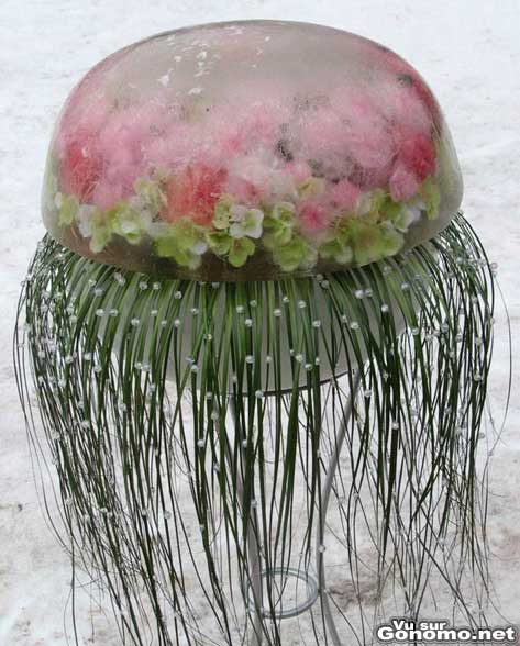 Un pot de fleurs tout moche imitant une meduse