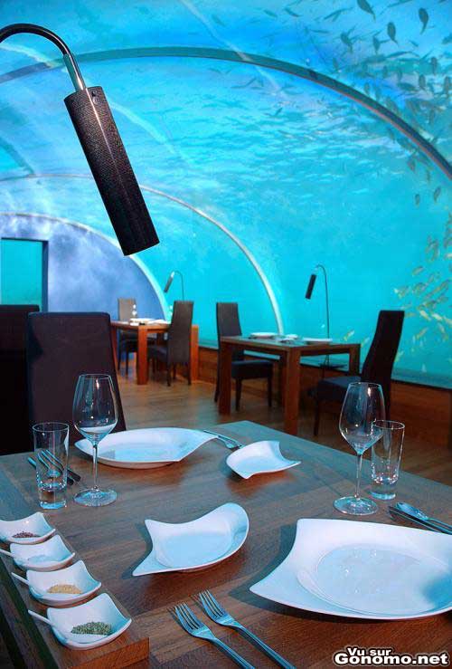 Un restaurant sous l eau. Charmant !