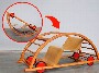 Voiture rocking chair : une voiture pour enfant en bois qui peut aussi servir de rocking chair