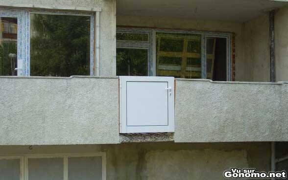 Une porte sur le balcon ??