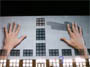 Projection d animations en 3D sur la facade d un musee a Hambourg