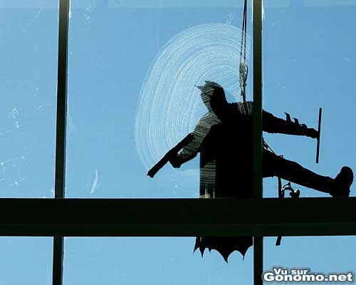 Batman s est recycle en laveur de vitres ...
