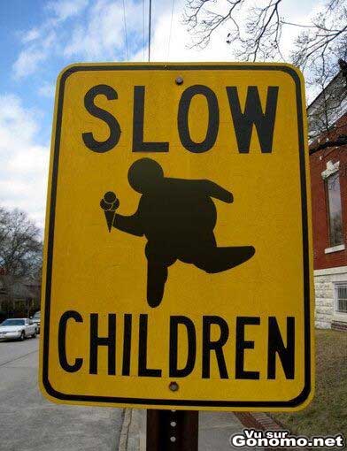 La version americaine du panneau de signalisation traverse d enfants