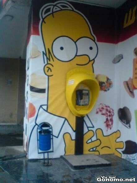 Cabine telephonique dans la bouche d Homer Simpson