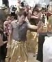 Mc hammer flashmob dans un magasin de fringues de Los Angeles