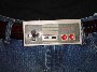 Boucle de ceinture originale : il recycle sa manette de Nintendo pour attacher sa ceinture
