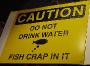 caution fish watter eau crade