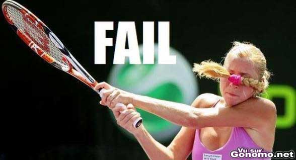 Fail ! Une tenniswoman qui n aurait pas du se faire de tresses !