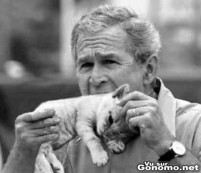 Notre ami George Bush avait une petite faim ! :)