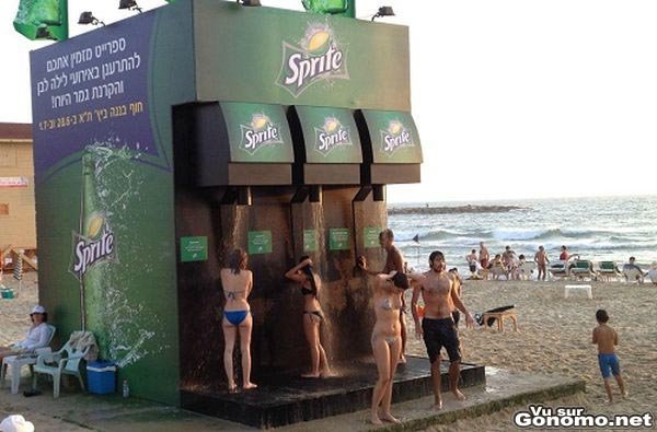 Douche Sprite : douche de plage originale en forme de distributeur de boisson geant