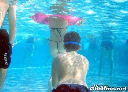 voyeur piscine string