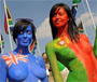 Bodypainting Peta : des filles nues pour Peta, peintes aux couleurs des drapeaux de leurs pays