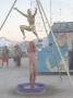 Elle prend sa douche pendant le festival de burning man