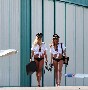 Ces deux belles demoiselles vont faire de l ombre aux hotesses de l air