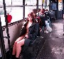 Une jolie rouquine nue sous son impermeable se fait une petite seance d exhib dans le bus