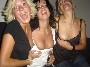 Triple nipple slip ! L emulation de groupe et surement quelques verres donne de jolies photos :p